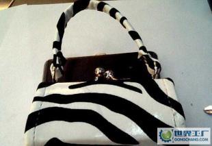 義烏智林箱包 中長(zhǎng)版晚妝包批發(fā)與定制，二手設(shè)備轉(zhuǎn)讓一體化服務(wù)